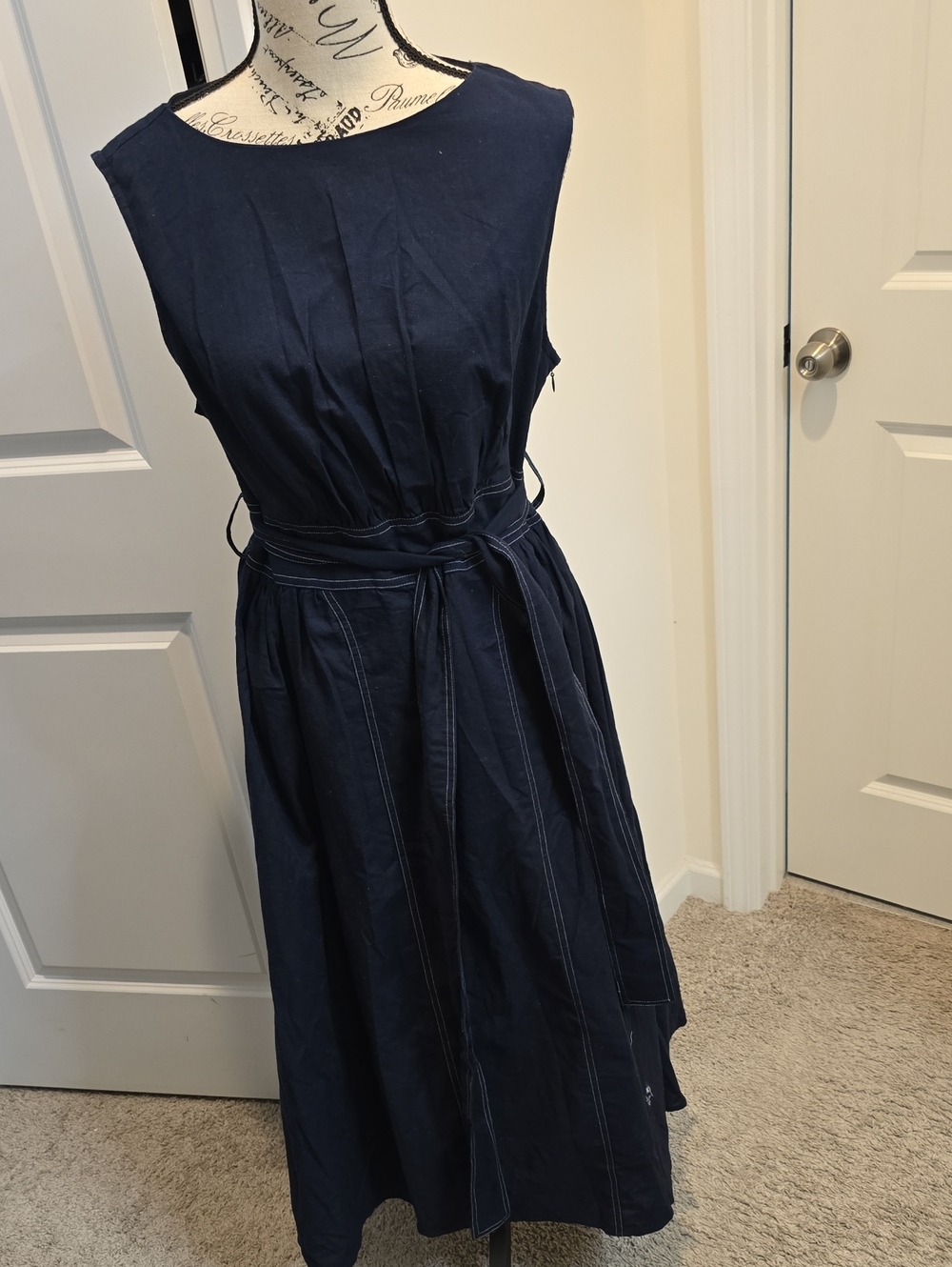 Commense Sleeveless Navy Tie-Waist Midi Dress